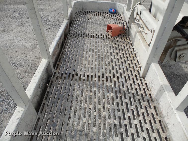 image for item DC6789 1997 Snorkel TB60RT boom lift