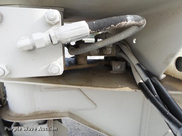 image for item DC6789 1997 Snorkel TB60RT boom lift