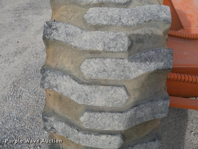 image for item DC6789 1997 Snorkel TB60RT boom lift