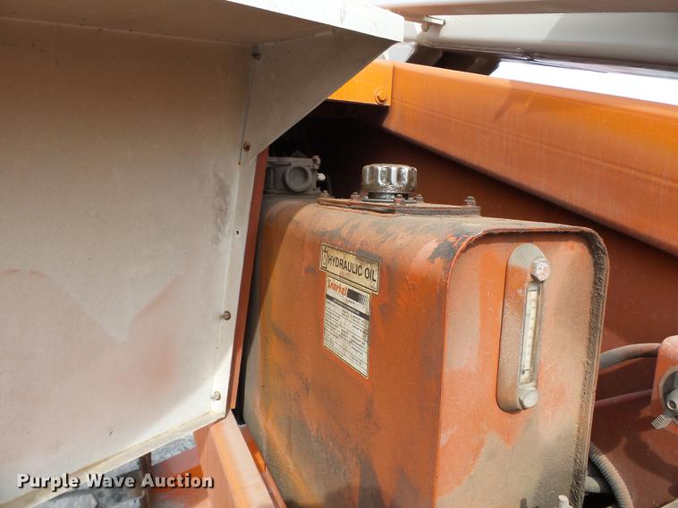 image for item DC6789 1997 Snorkel TB60RT boom lift