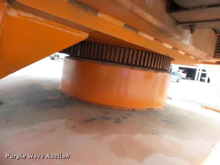 image for item DC6789 1997 Snorkel TB60RT boom lift