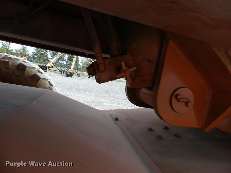 image for item DC6789 1997 Snorkel TB60RT boom lift