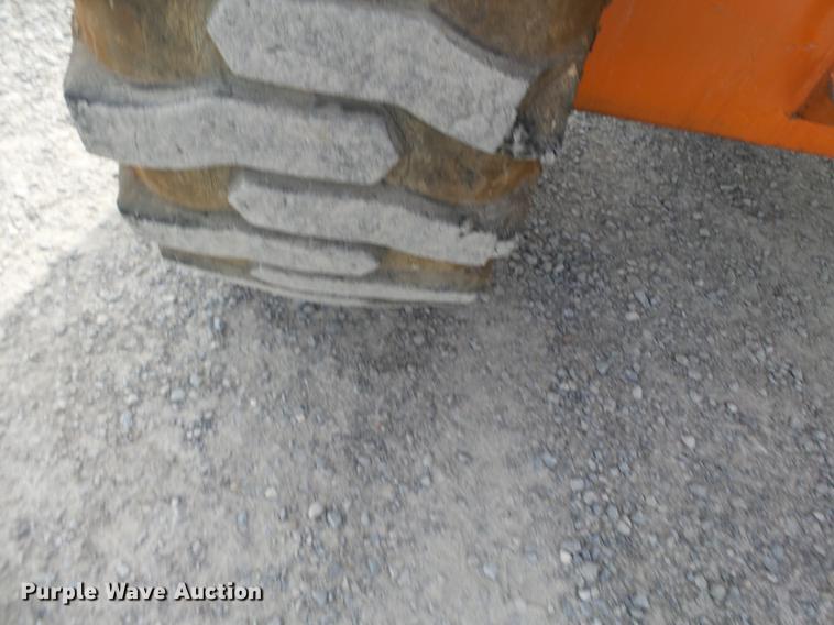 image for item DC6789 1997 Snorkel TB60RT boom lift