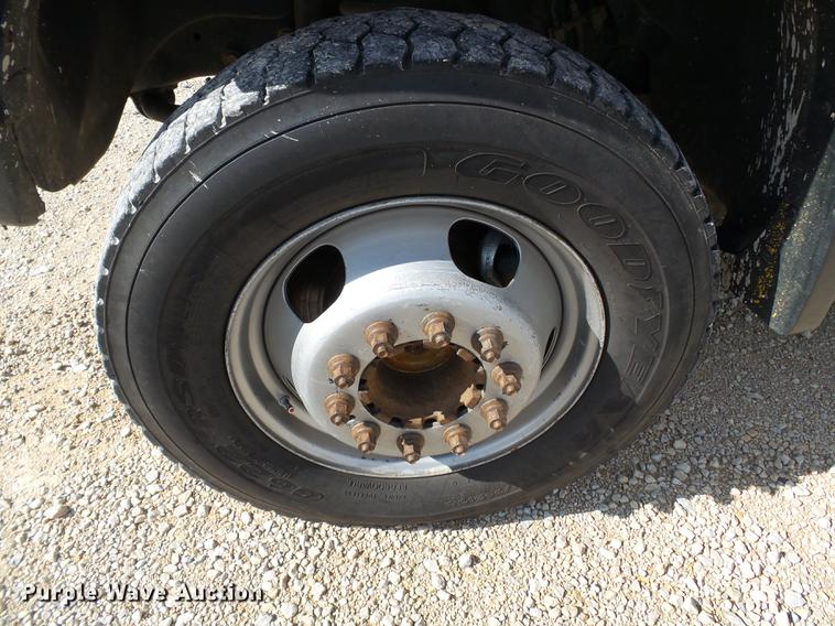 image for item DC6794 2008 Dodge Ram 5500 bucket truck