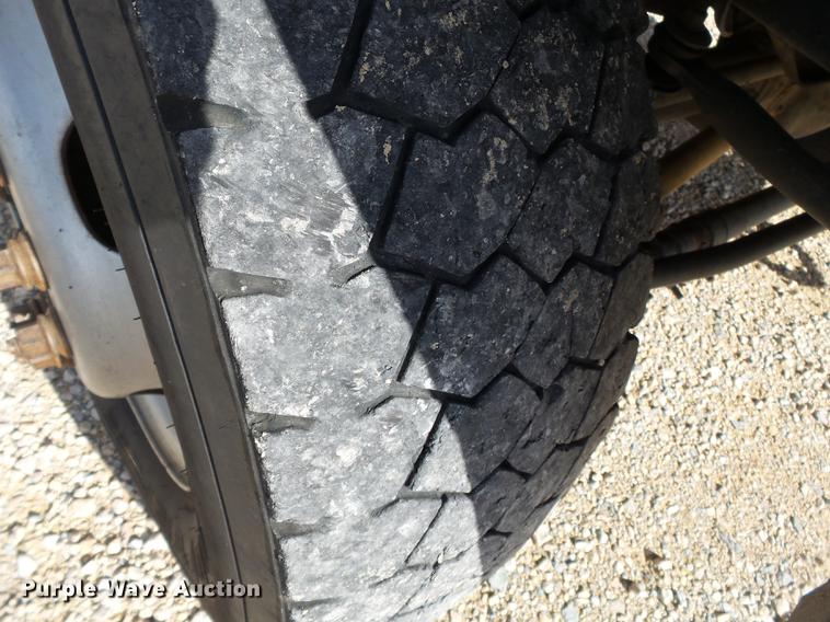 image for item DC6794 2008 Dodge Ram 5500 bucket truck