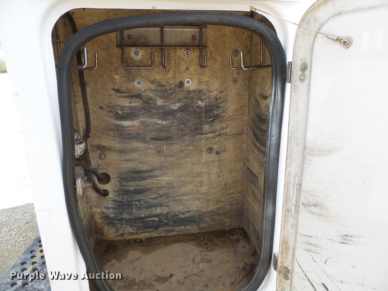 image for item DC6794 2008 Dodge Ram 5500 bucket truck