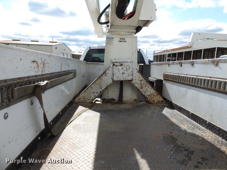 image for item DC6794 2008 Dodge Ram 5500 bucket truck