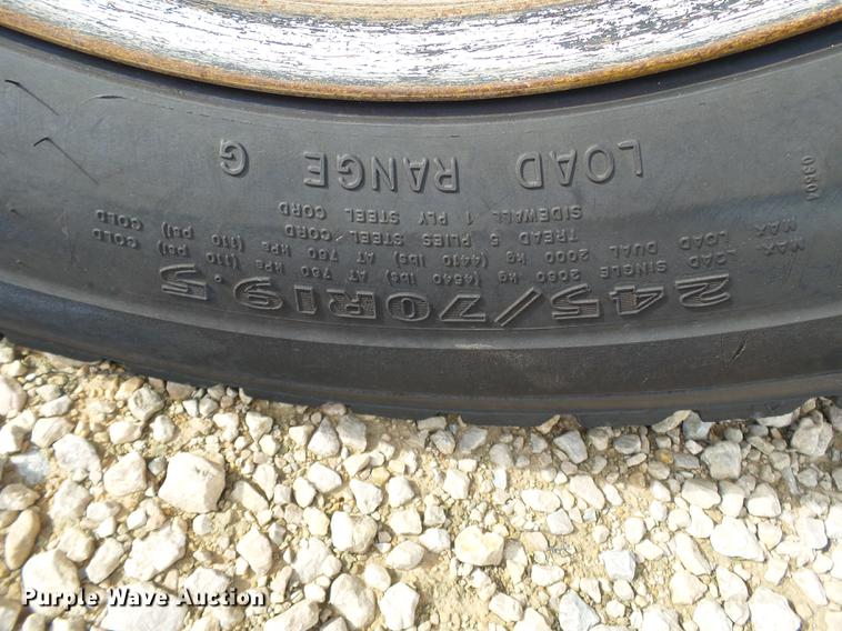 image for item DC6794 2008 Dodge Ram 5500 bucket truck