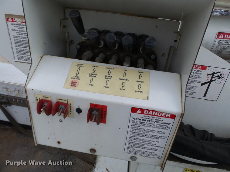 image for item DC6794 2008 Dodge Ram 5500 bucket truck