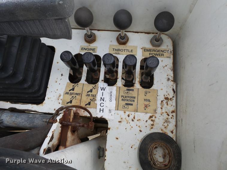 image for item DC6794 2008 Dodge Ram 5500 bucket truck