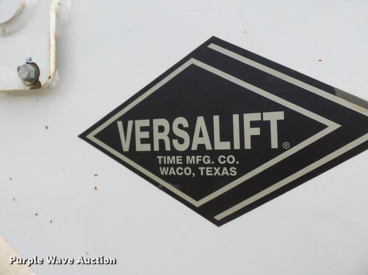 image for item DC6794 2008 Dodge Ram 5500 bucket truck