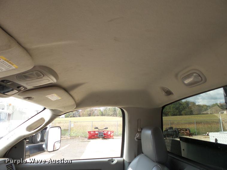 image for item DC6794 2008 Dodge Ram 5500 bucket truck