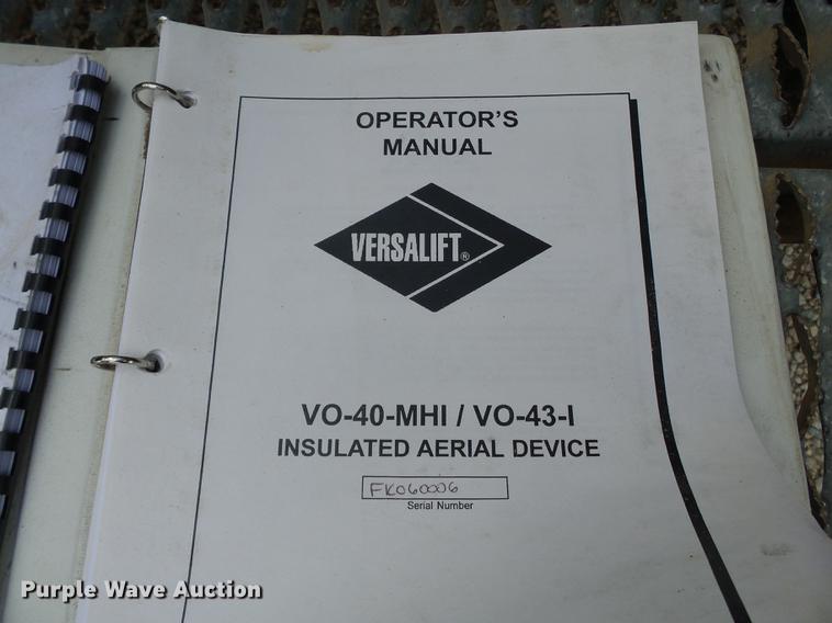 image for item DC6794 2008 Dodge Ram 5500 bucket truck