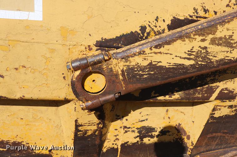 image for item DD0021 1967 Caterpillar 621 conventional scraper