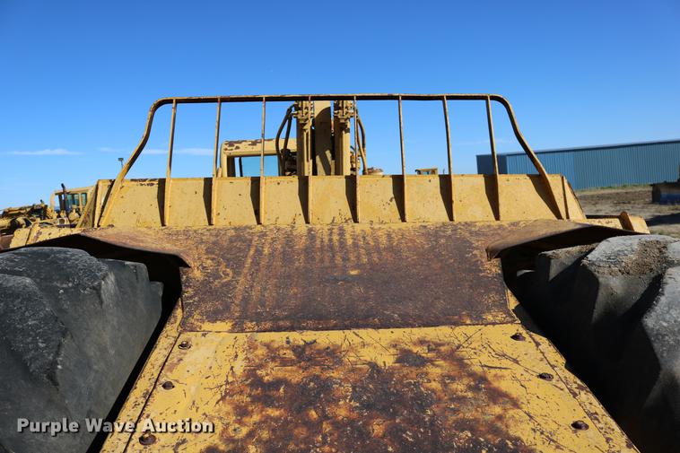 image for item DD0021 1967 Caterpillar 621 conventional scraper