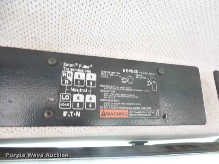 image for item DD9062 1999 Freightliner FL112 crane truck