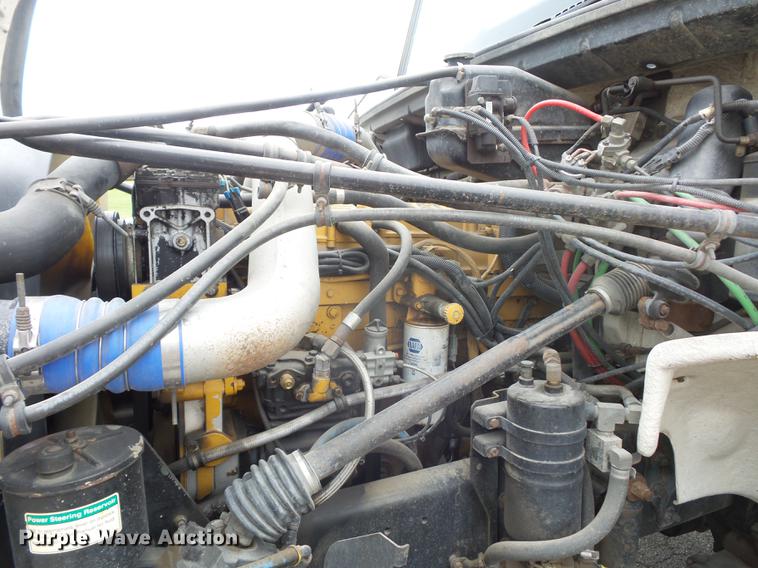 image for item DD9062 1999 Freightliner FL112 crane truck