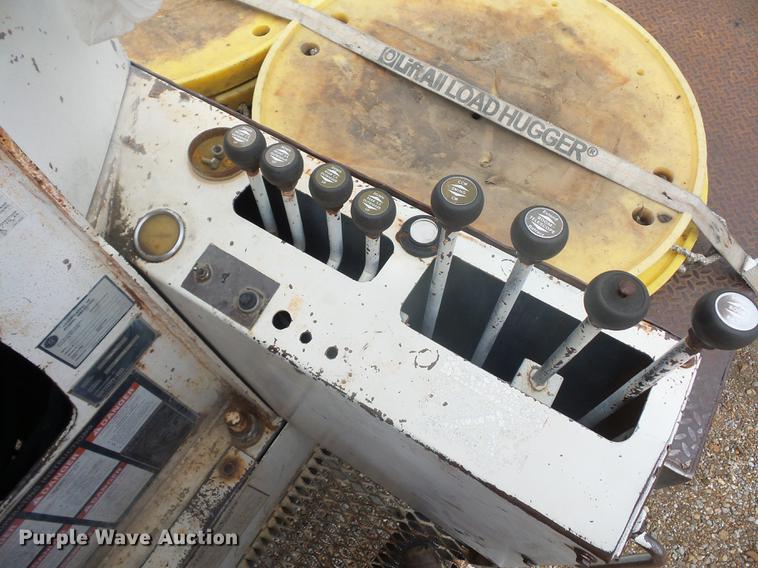 image for item DD9063 1989 Ford LT8000 crane truck