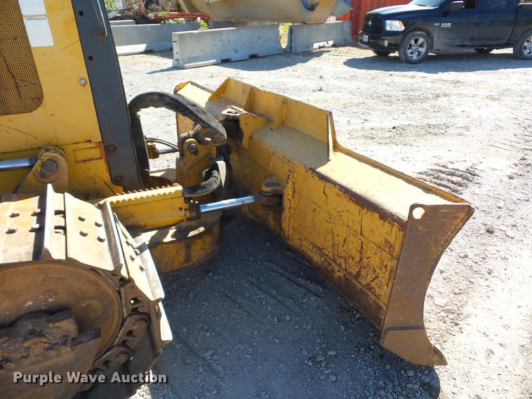 image for item DD9501 2001 John Deere 650H LT dozer