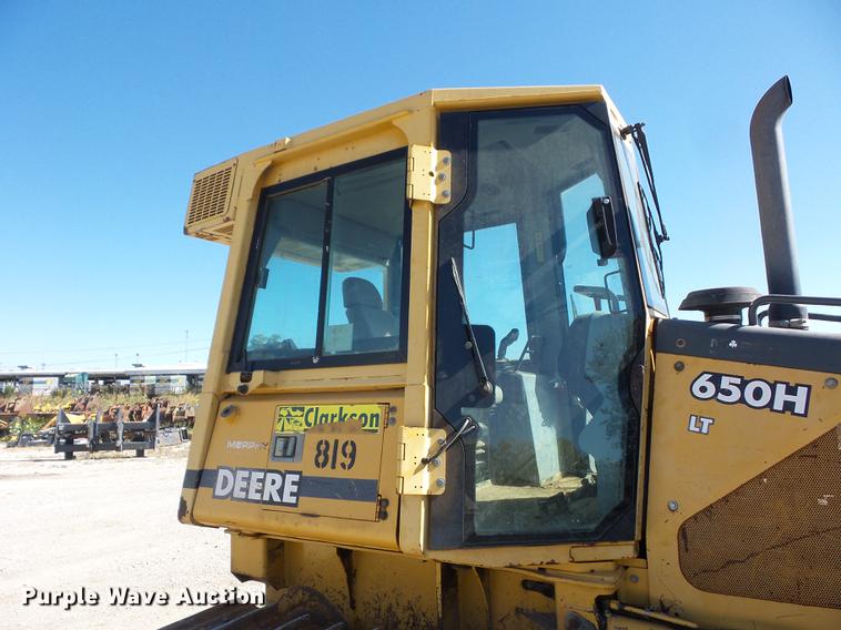 image for item DD9501 2001 John Deere 650H LT dozer