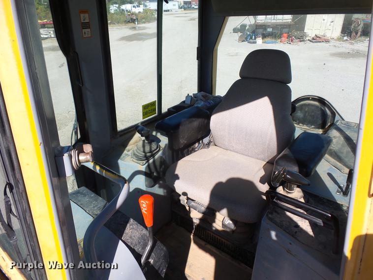 image for item DD9501 2001 John Deere 650H LT dozer