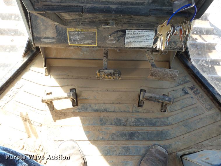 image for item DD9501 2001 John Deere 650H LT dozer