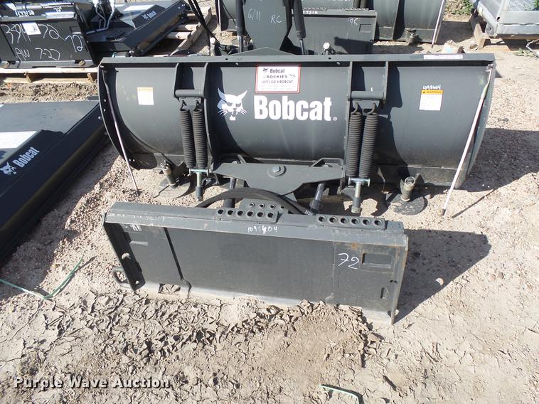 image for item DE9190 2014 Bobcat snow blade