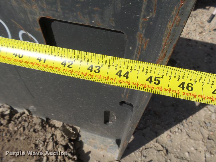 image for item DE9190 2014 Bobcat snow blade