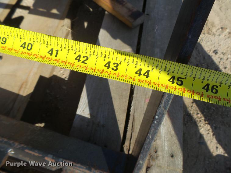 image for item DE9191 Belltec skid steer auger