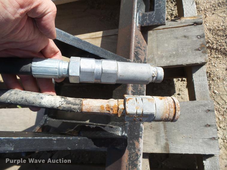 image for item DE9191 Belltec skid steer auger