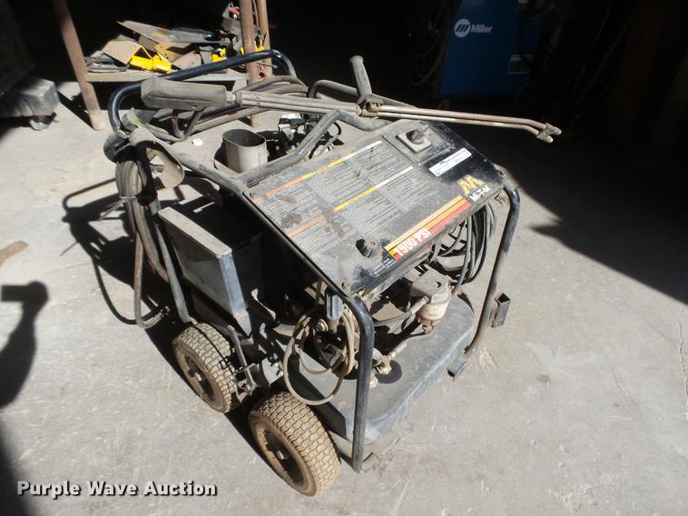 image for item DE9193 Mi-T-M NSE-1502-2M10 pressure washer
