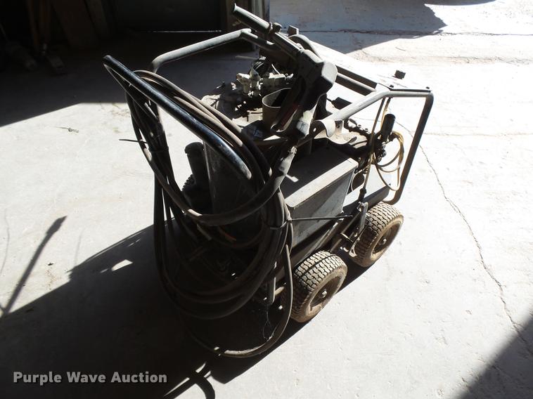 image for item DE9193 Mi-T-M NSE-1502-2M10 pressure washer