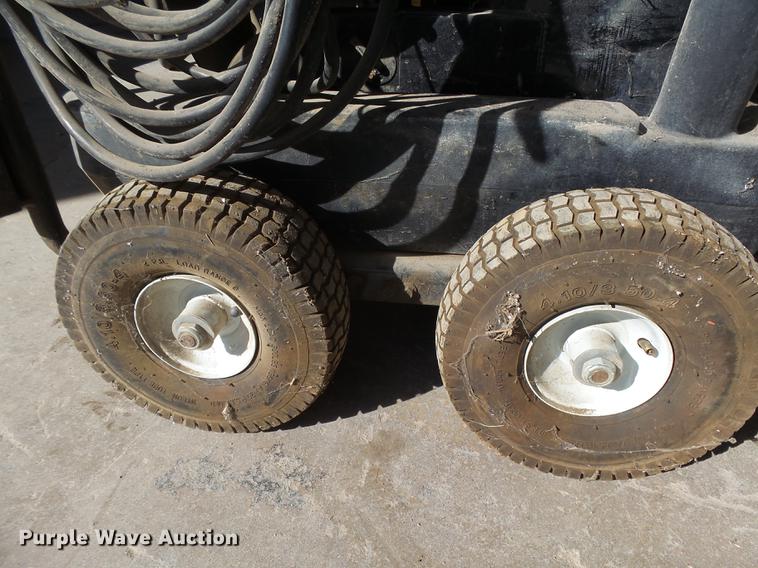 image for item DE9193 Mi-T-M NSE-1502-2M10 pressure washer