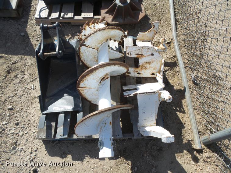 image for item DE9194 12"W backhoe bucket