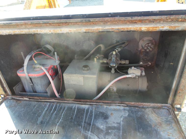 image for item DE9437 2001 Redi Haul RH4110RT reel trailer