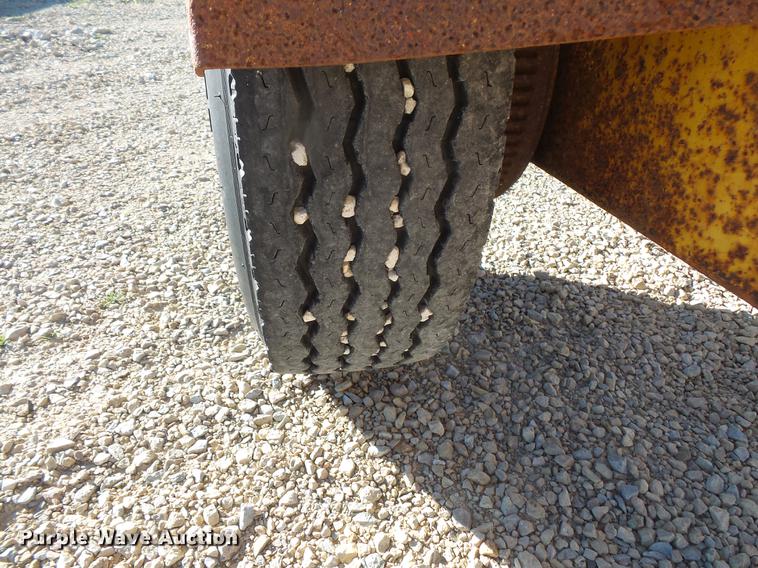 image for item DE9437 2001 Redi Haul RH4110RT reel trailer