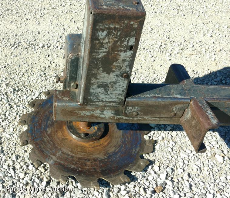 Bobcat skid steer tree saw in Geuda Springs, KS Item DF9752 sold