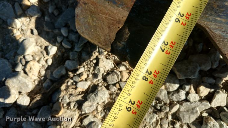 image for item DF9752 Bobcat skid steer tree saw