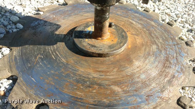 image for item DF9752 Bobcat skid steer tree saw