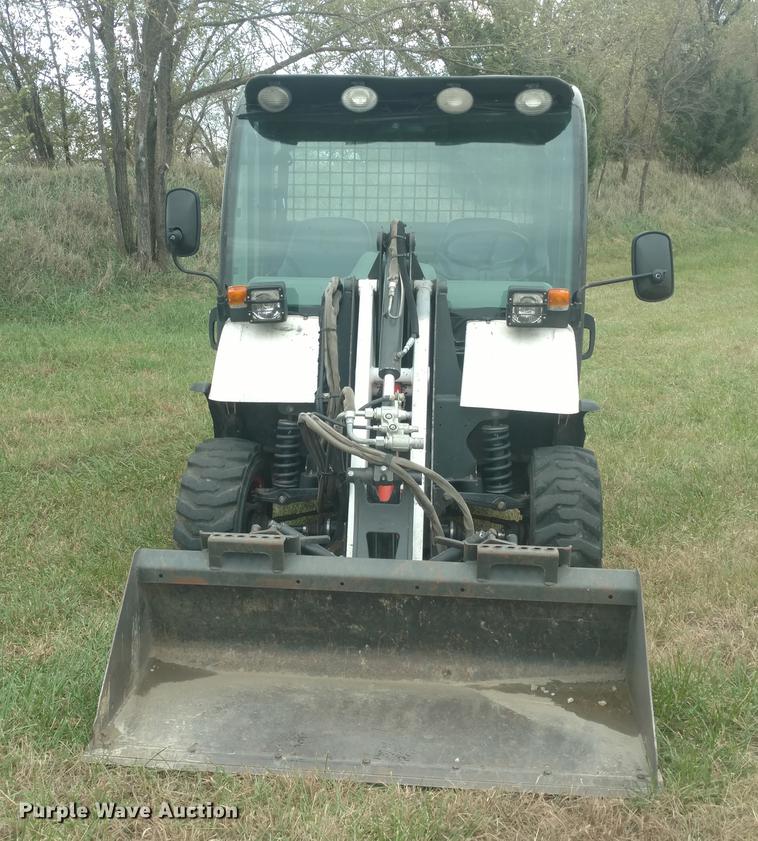 image for item DF9754 2013 Bobcat Toolcat 5600 utility work machine