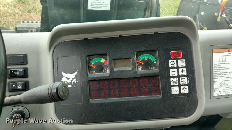 image for item DF9754 2013 Bobcat Toolcat 5600 utility work machine