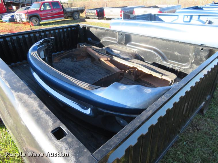 image for item DF9795 2003 Dodge Ram pickup truck bed