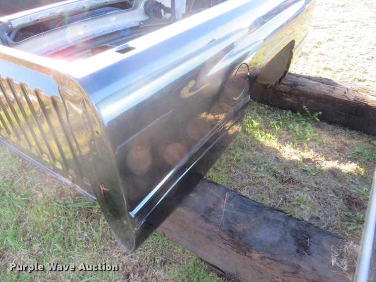 image for item DF9795 2003 Dodge Ram pickup truck bed