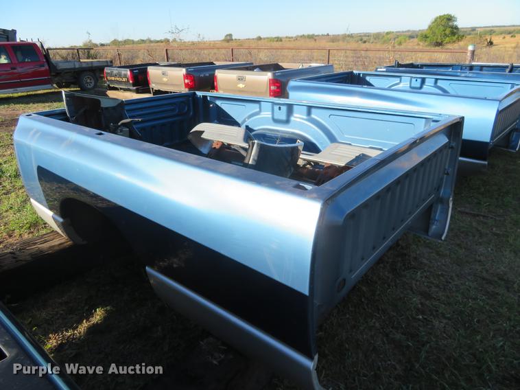 image for item DF9796 2004 Dodge Ram pickup truck bed