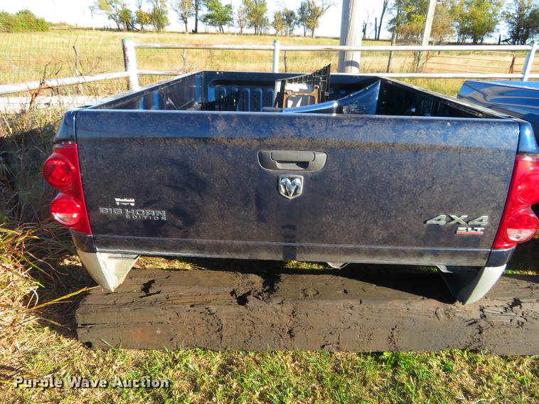 image for item DF9798 2007 Dodge Ram pickup truck bed