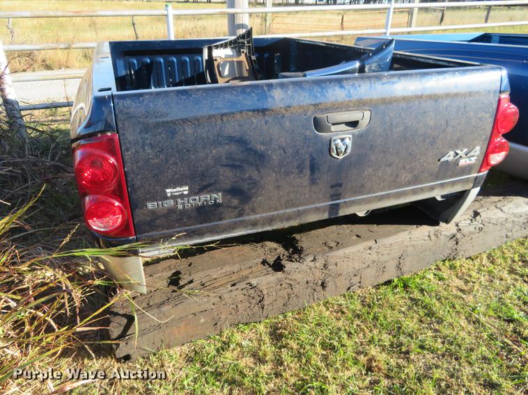 image for item DF9798 2007 Dodge Ram pickup truck bed
