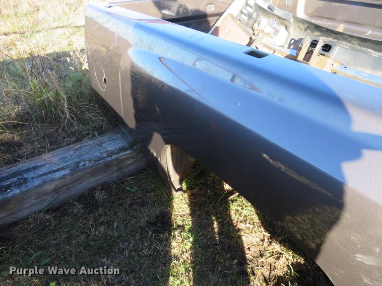 image for item DF9799 2008 Chevrolet pickup truck bed