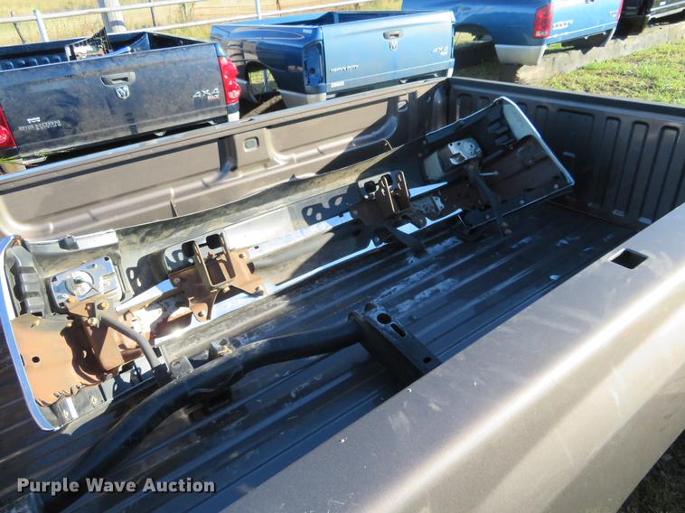 image for item DF9799 2008 Chevrolet pickup truck bed