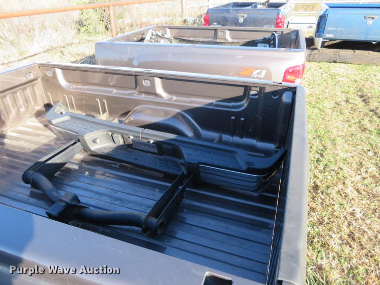 image for item DF9800 2008 Chevrolet pickup truck bed