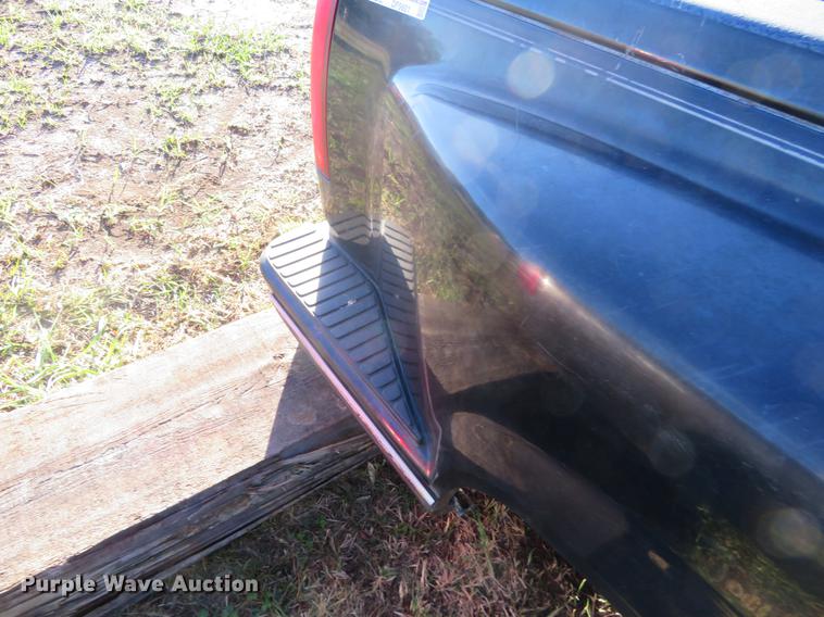 image for item DF9801 1992 Chevrolet pickup truck bed